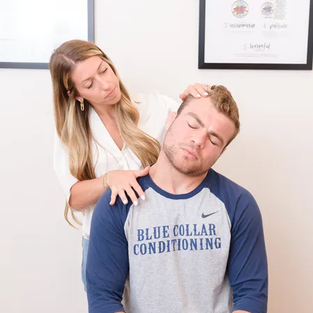 Chiropractor Waldwick NJ Victoria Petruzzella Ciroalo With Neck Pain Patien